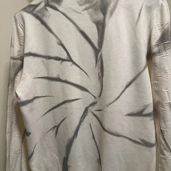 Left Point Rise to Reign Crewneck - Picture 4 of 10